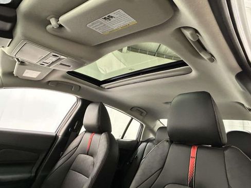 New 2026 Nissan Sentra SR FWD image 14