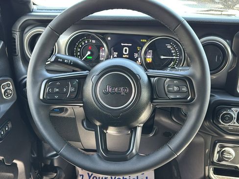 Used 2023 Jeep Wrangler Unlimited w/ Sun & Screen Package AWD/4WD image 21