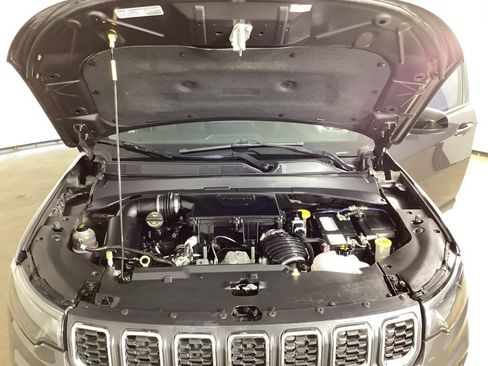Used 2024 Jeep Compass Sport AWD/4WD image 27