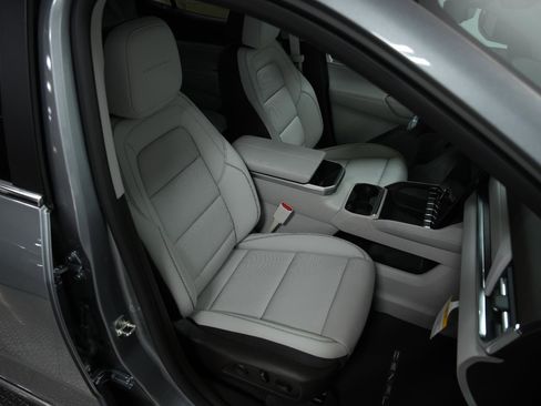 New 2026 GMC Terrain Denali image 18