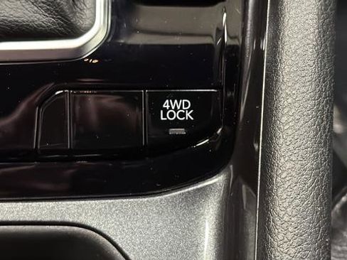 Used 2023 Jeep Compass Latitude w/ Convenience Group AWD/4WD image 34