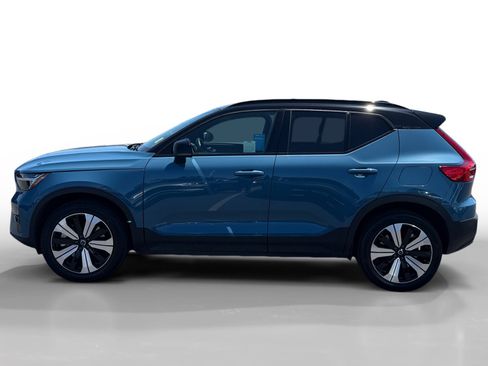 Used 2023 Volvo XC40 Recharge Plus AWD/4WD image 2