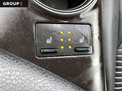 Certified 2022 Toyota Camry SE image 33