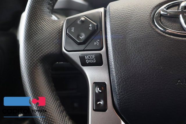 Certified 2018 Toyota Tacoma SR5 AWD/4WD image 18