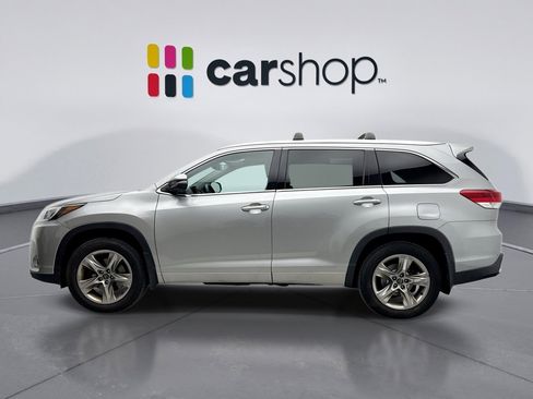 Used 2018 Toyota Highlander Limited image 2