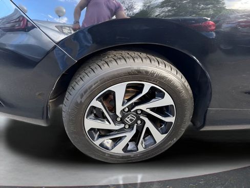 Used 2018 Honda Civic LX image 9