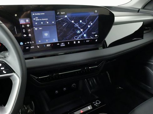 Used 2025 Audi Q6 e-tron Premium image 53