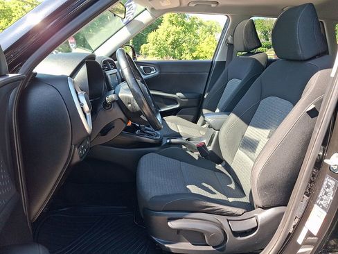 Used 2021 Kia Soul GT-Line FWD image 13