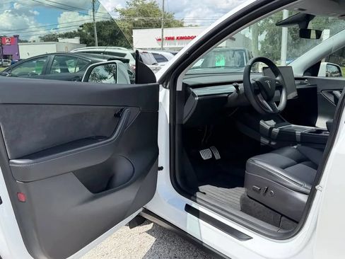 Used 2022 Tesla Model Y Performance AWD/4WD image 18