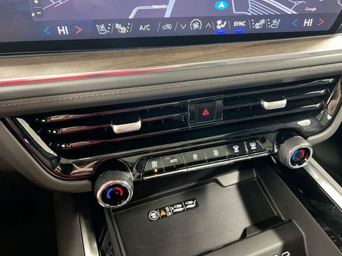 New 2026 Chevrolet Tahoe High Country AWD/4WD image 17