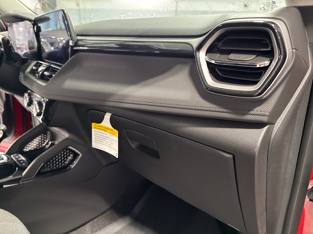 New 2026 Chevrolet TrailBlazer LT w/ Convenience Package FWD image 30