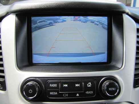 Used 2020 GMC Yukon XL SLT AWD/4WD image 16