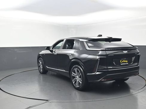 Used 2024 Cadillac Lyriq Luxury RWD image 4