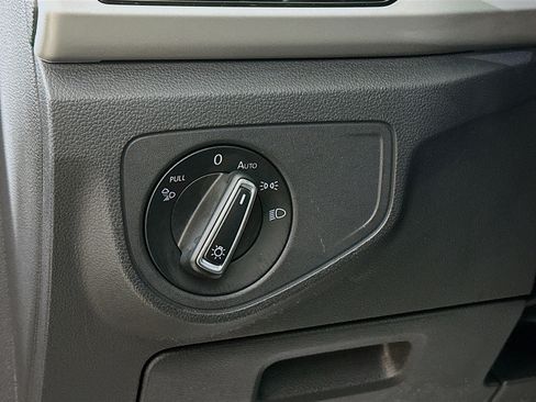 Used 2022 Volkswagen Atlas SE image 10