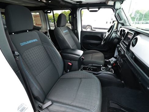 Used 2021 Jeep Wrangler Unlimited Sport AWD/4WD image 26
