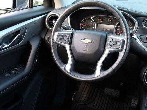 Used 2025 Chevrolet Blazer LT AWD/4WD image 22
