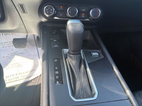 Used 2025 Nissan Kicks SV AWD/4WD image 23