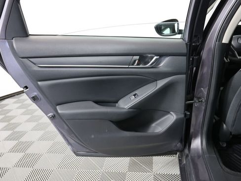 Used 2018 Honda Accord LX image 16