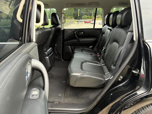 Used 2021 Nissan Armada SV w/ SV Appearance Package RWD image 33