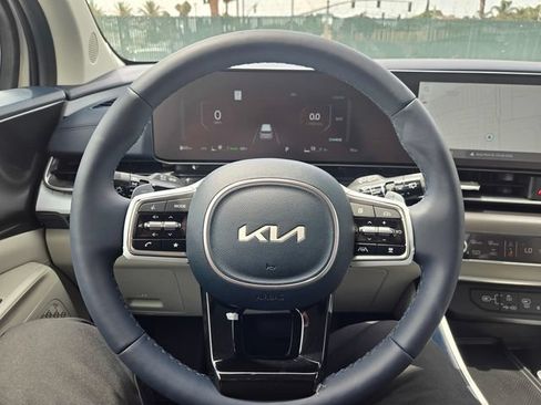 New 2026 Kia Carnival SX Prestige FWD image 18