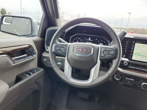 Certified 2025 GMC Sierra 1500 SLE image 14
