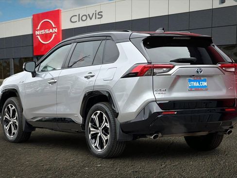 Used 2021 Toyota RAV4 XSE w/ Weather Package image 7