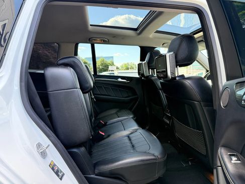 Used 2016 Mercedes-Benz GL 450 4MATIC image 35