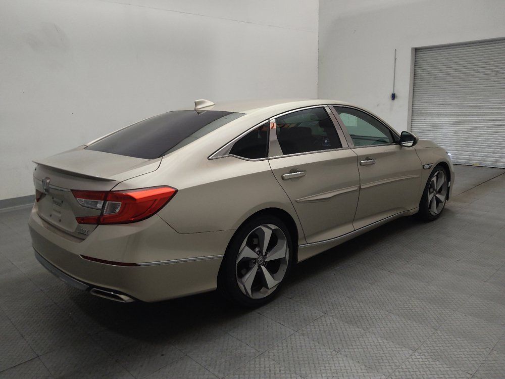 Used 2019 Honda Accord Touring image 9