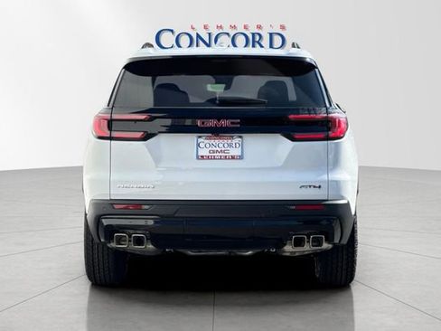 Used 2026 GMC Acadia AT4 w/ Luxury Package AWD/4WD image 5