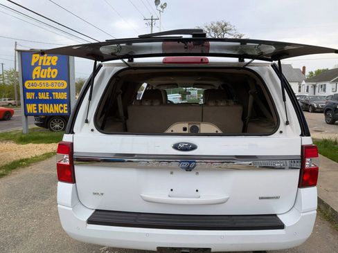 Used 2017 Ford Expedition EL XLT w/ Equipment Group 202A image 29