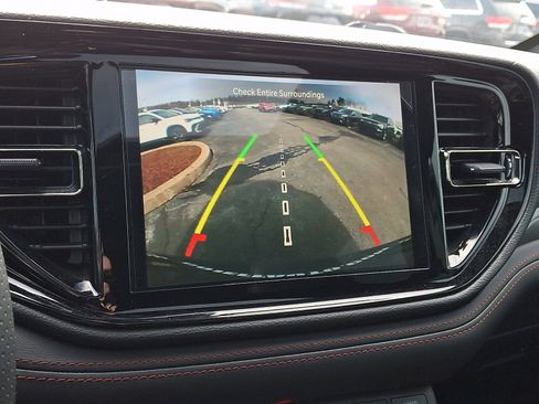 Used 2023 Dodge Durango GT image 18