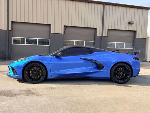 Used 2024 Chevrolet Corvette Stingray Premium Conv w/ Z51 Performance Package image 9