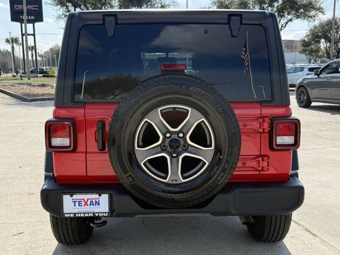 Used 2022 Jeep Wrangler Unlimited Sport S image 6