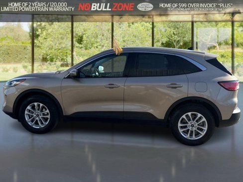 Certified 2021 Ford Escape SE w/ Convenience Package image 2