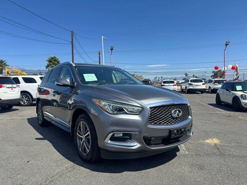 Used 2019 INFINITI QX60 Luxe w/ Essential Package FWD image 13