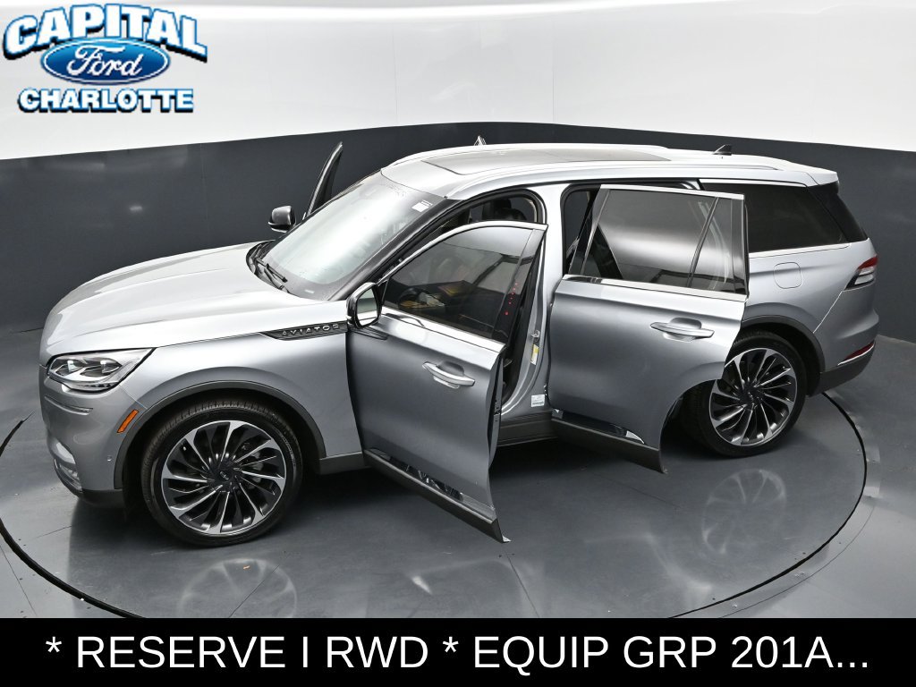 Used 2023 Lincoln Aviator Reserve w/ Equipment Group 201A RWD image 38