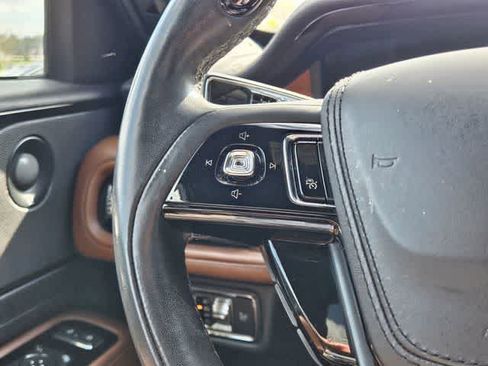 Used 2022 Lincoln Aviator Reserve w/ Equipment Group 201A AWD/4WD image 24