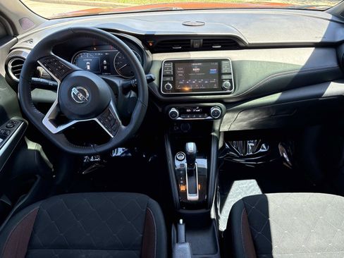 Used 2019 Nissan Kicks SR FWD image 27