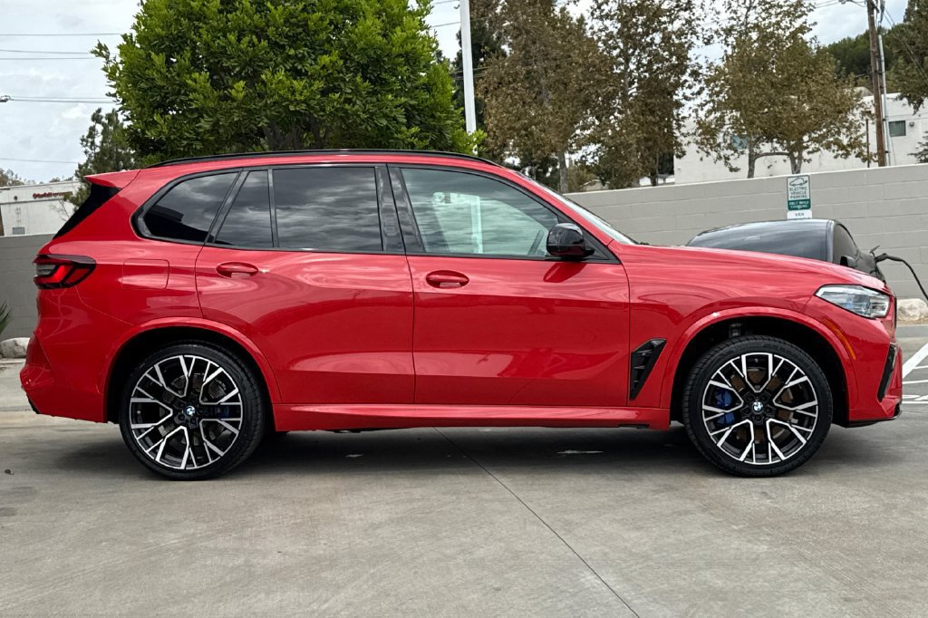 Used 2021 BMW X5 M w/ Competition Package AWD/4WD image 9
