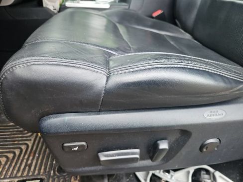 Used 2017 Toyota Tundra Platinum RWD image 17