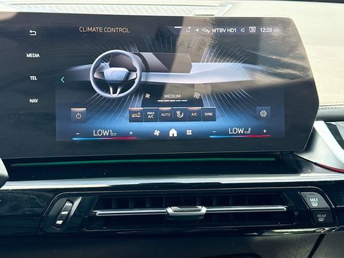 Used 2025 BMW X1 xDrive28i w/ Technology Package image 35