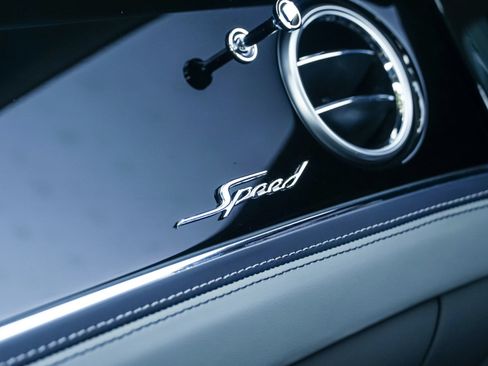 New 2025 Bentley Flying Spur Plug-In Hybrid AWD/4WD image 26