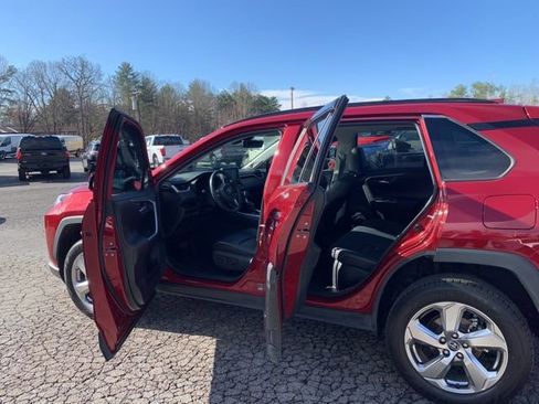 Used 2020 Toyota RAV4 Limited w/ Limited Grade Weather Package image 17