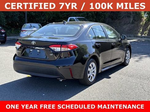 Used 2025 Toyota Corolla LE FWD image 2