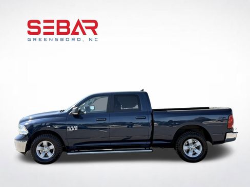 Used 2020 RAM 1500 Classic SLT w/ Luxury Group image 8