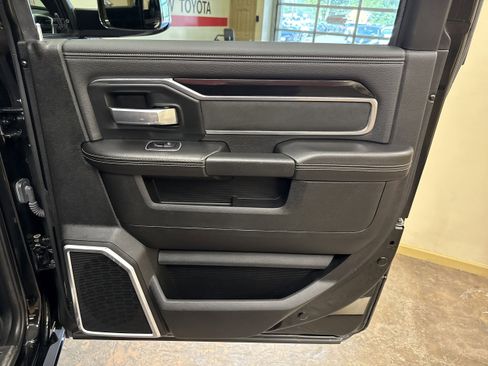 Used 2020 RAM 2500 Laramie image 44