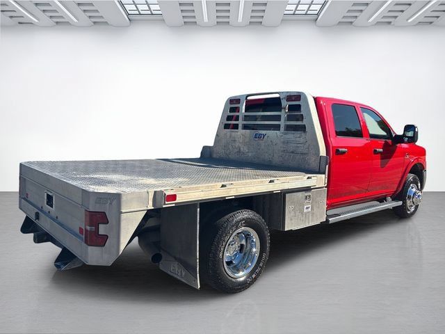 Used 2024 RAM 3500 Tradesman w/ Chrome Appearance Group AWD/4WD image 4