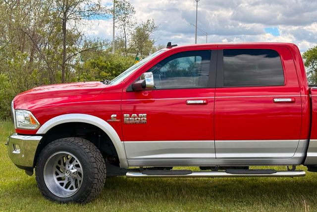 Used 2016 RAM 2500 Laramie w/ Convenience Group AWD/4WD image 3