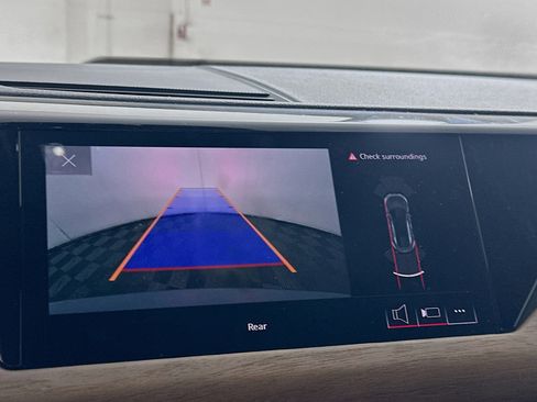 Used 2023 Audi e-tron GT Premium Plus image 23