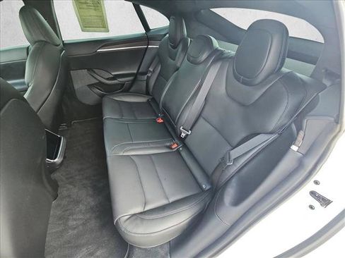Used 2022 Tesla Model S image 19